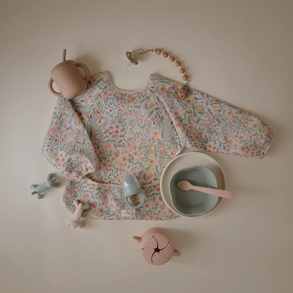 Mushie long sleeve bib