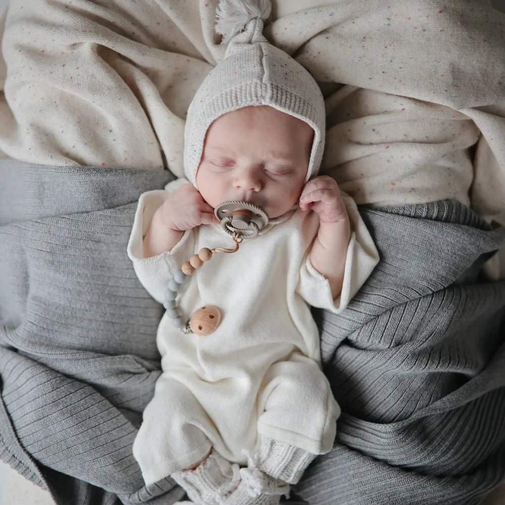 Mushie pacifier chain - Eva