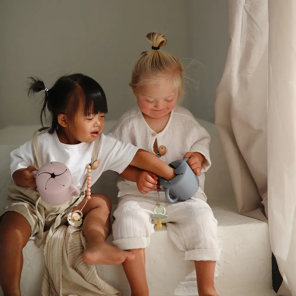 Mushie silicone snack cup