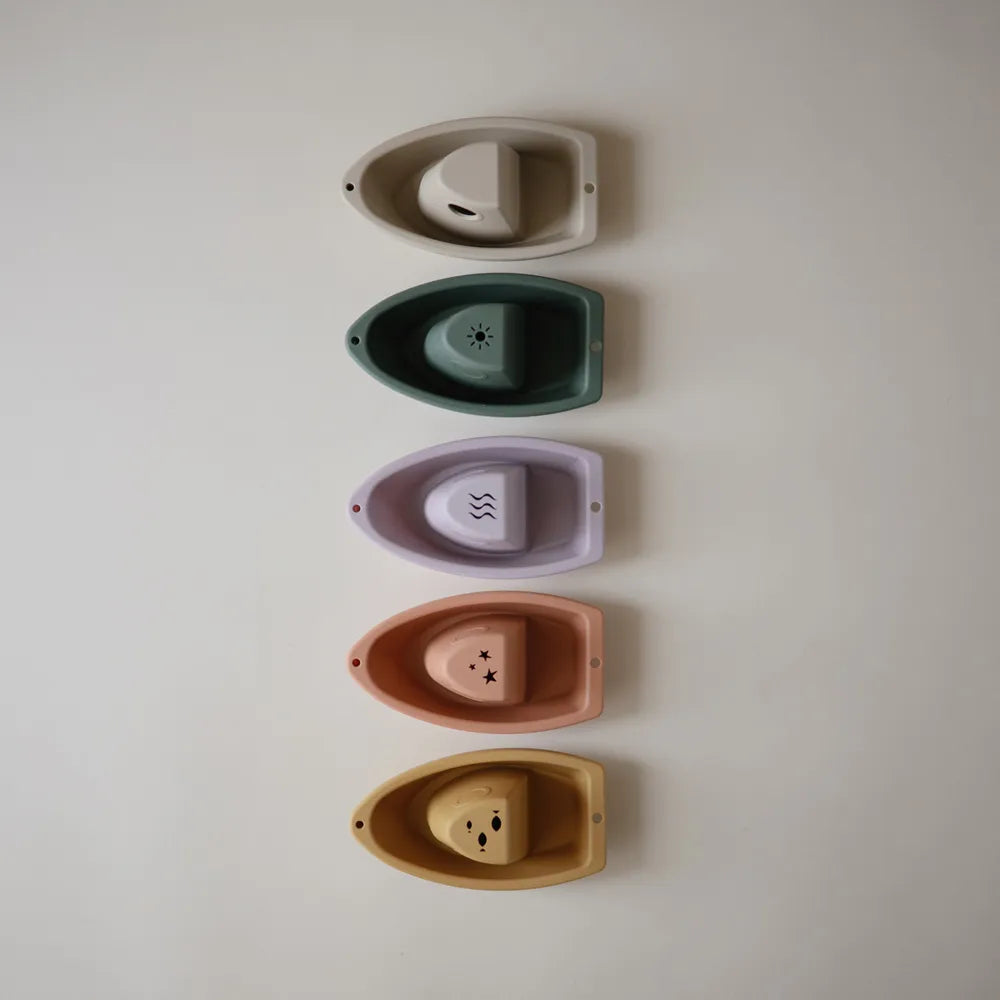 Mushie bathing boats