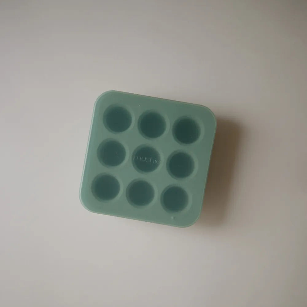 Mushie freezer tray for fruit juice