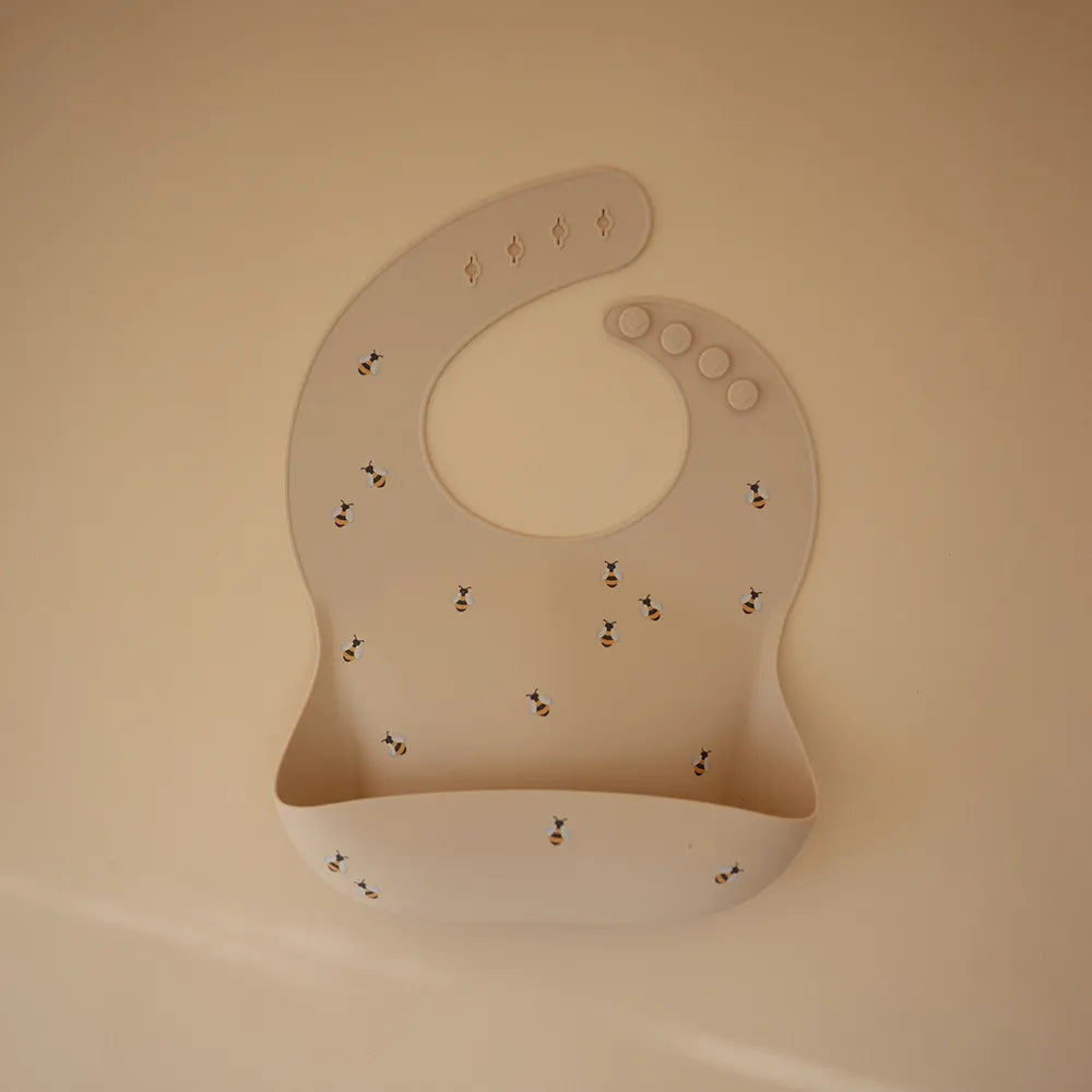 Mushie silicone bib