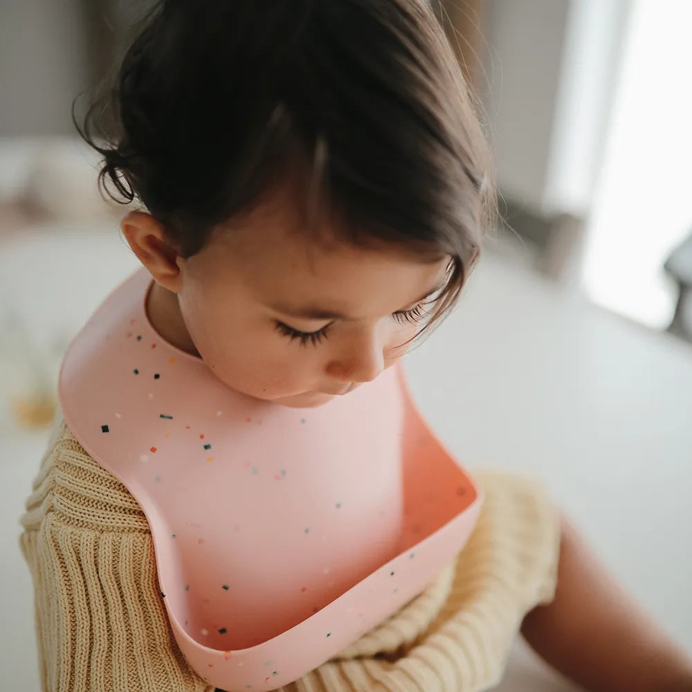 Mushie silicone bib