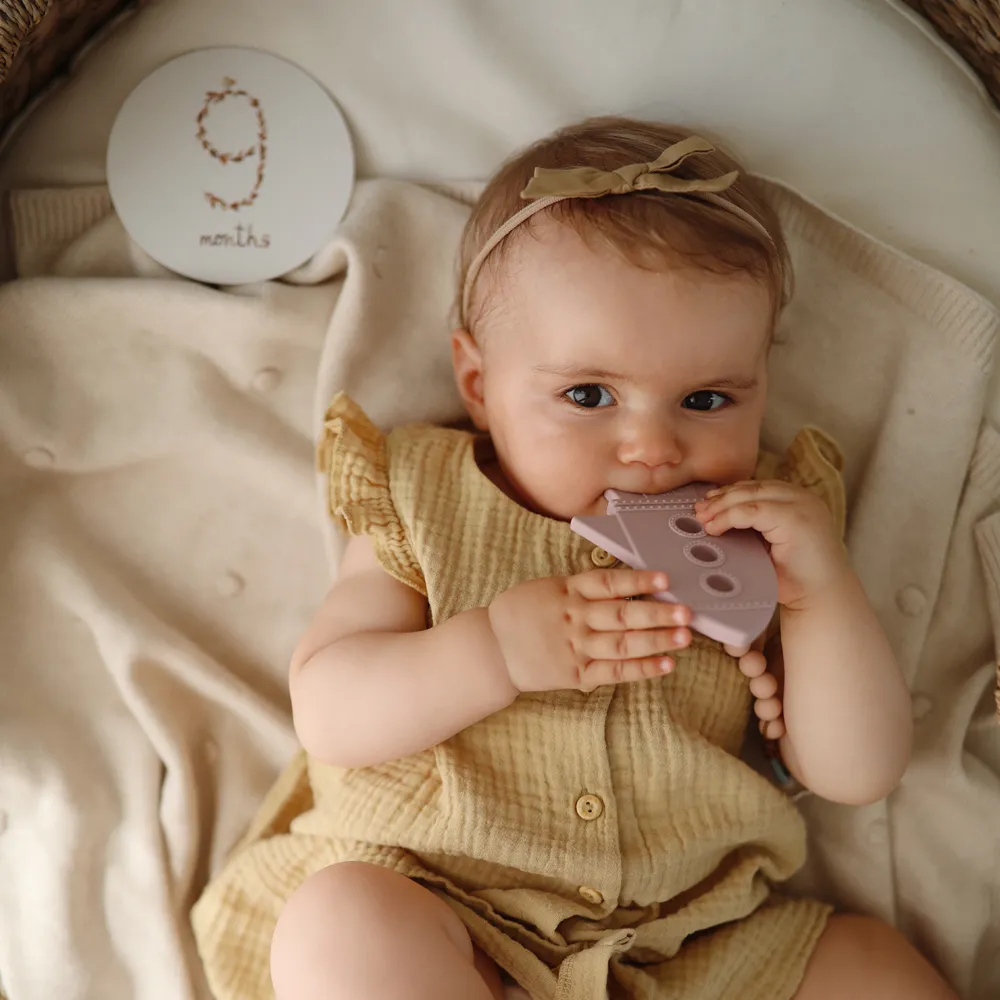 Mushie teether - Rocket