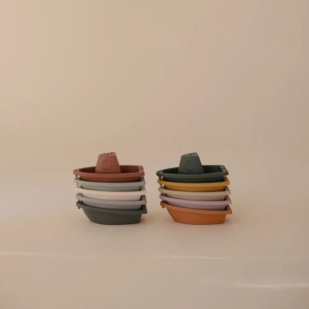 Mushie bathing boats