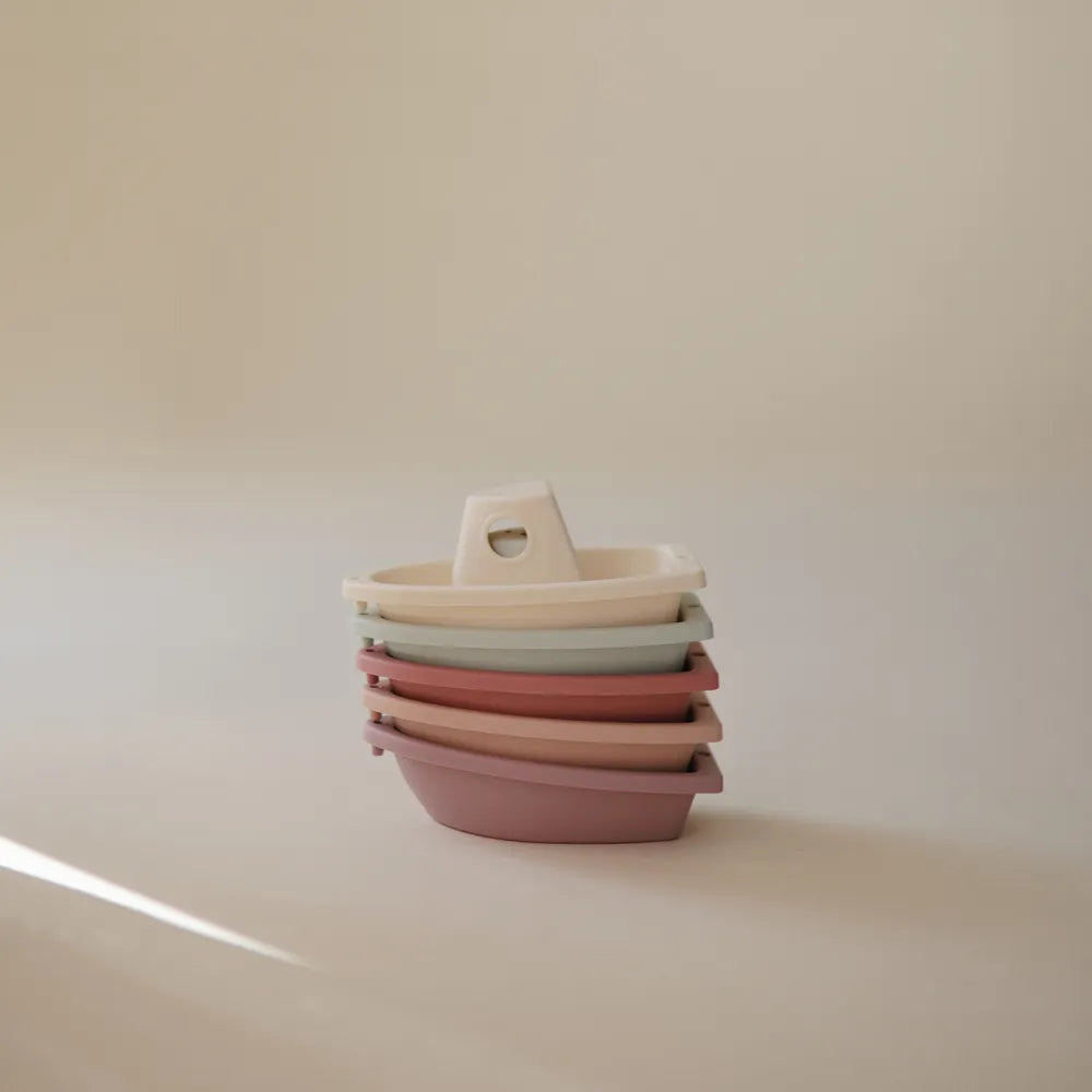 Mushie bathing boats