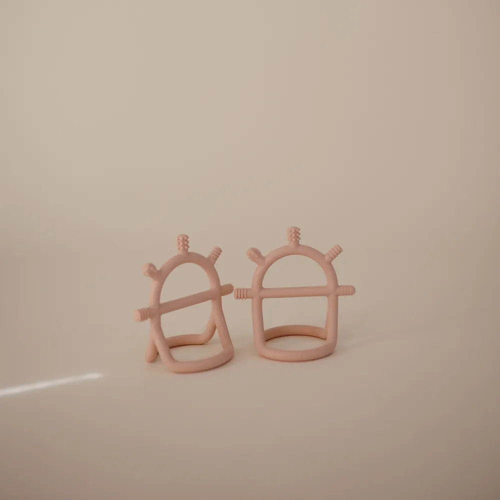 Mushie No-drop bite ring