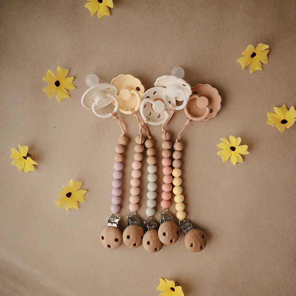 Mushie pacifier chain - Eva